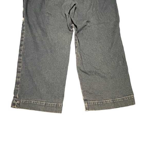Karen Scott Blue Denim Stretch Capri’s Women’s Size 8 - Picture 5 of 8